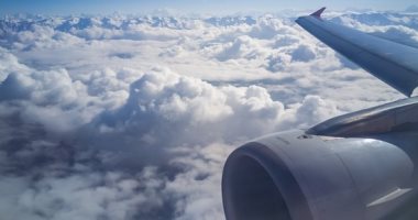 قرار بتجميد حركة الطيران لغياب معايير الأمان الدولية عند الهبوط