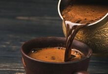 القهوة بالحليب.. هل هي خيار صحي لروتينك الصباحي؟ (دراسة توضح)