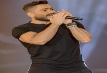 انهارت بالدموع وطلبت رقم هاتفه.. تامر حسني في موقف محرج بسبب زميلته بالجامعة