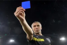البطاقة الزرقاء.. قانون جديد في مباريات كرة القدم