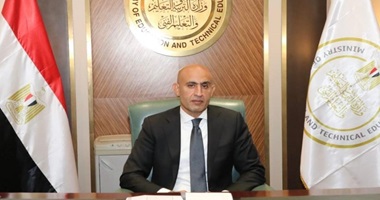 بلاغ يطالب بالتحقق من دكتوراه وزير التربية والتعليم المصري