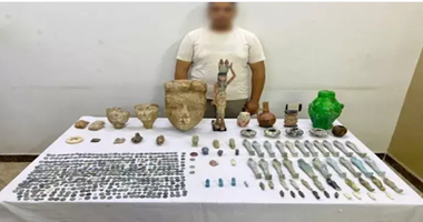 ضبط تاجر بالمنيا وبحوزته كنز أثري ضخم يضم 577 قطعة