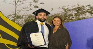 ليلى علوي تحتفل بتخرج نجلها: يا أغلى من نور عيني.. فرحتي مفيش زيها