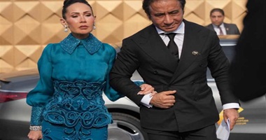 ظهور أحمد عز وزوجته شاهيناز النجار في افتتاح المتحف المصري الكبير..